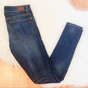 Joie Medium Wash Mid-Rise Skinny Jeans 24